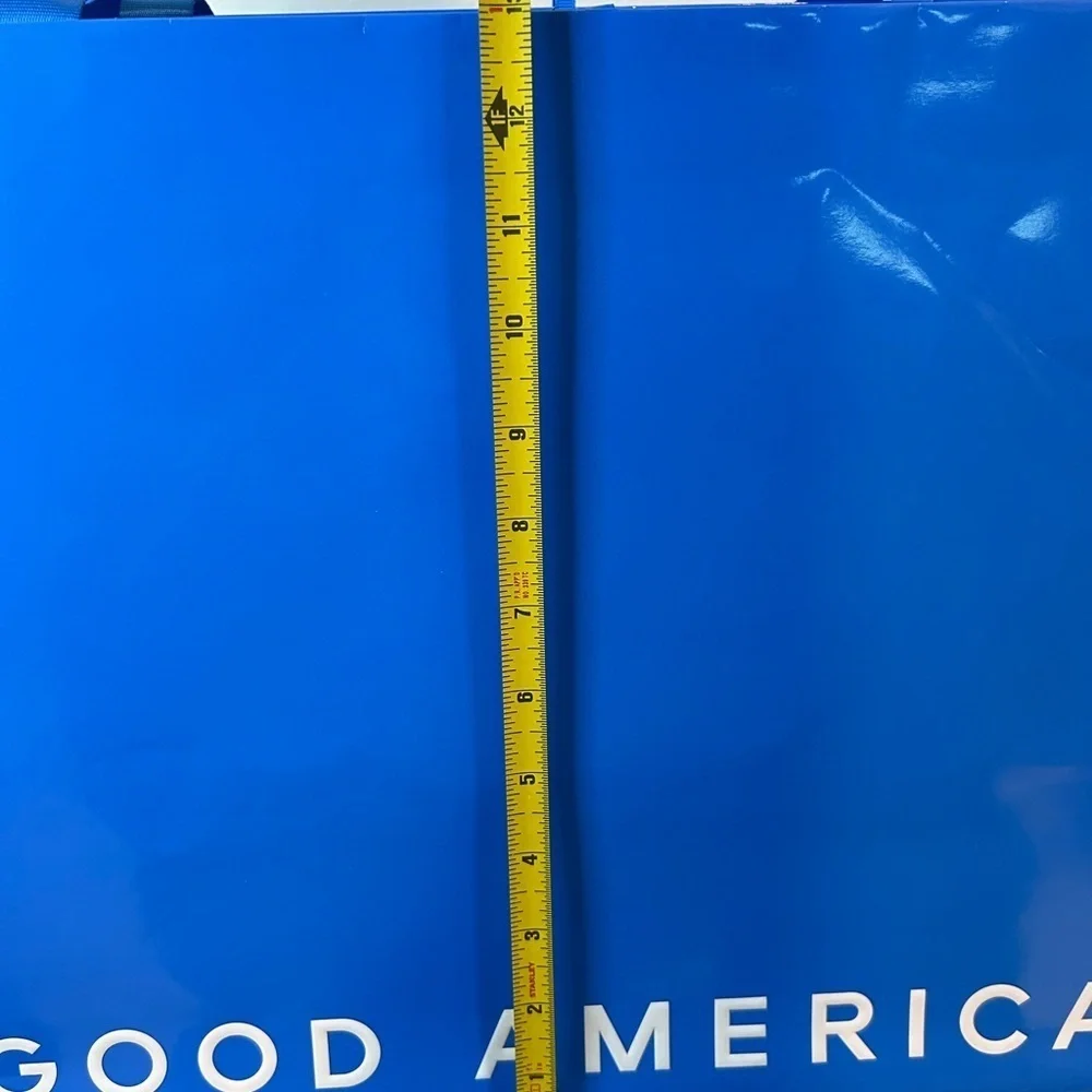 Good American gift bag